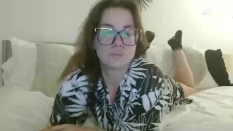 Snapshot of hazel_skye chatting on 3, 3, 2026 Hazel online show from 3, 3, 2026