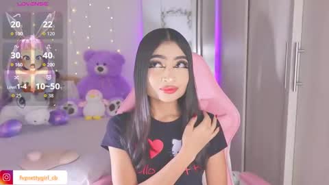 Snapshot of hazelbabee_ chatting on 12, 10, 2025 Lynn online show from 12, 10, 2025