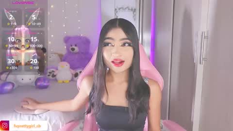 Snapshot of hazelbabee_ chatting on 21, 10, 2025 Lynn online show from 21, 10, 2025