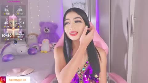 Snapshot of hazelbabee_ chatting on 1, 12, 2025 Lynn online show from 1, 12, 2025