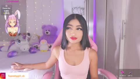 Snapshot of hazelbabee_ chatting on 18, 12, 2025 Lynn online show from 18, 12, 2025