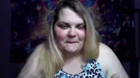 Hazeleyez97 online show from 14, 5, 2026