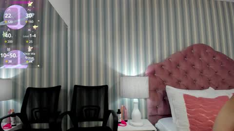 Snapshot of hazelmoret chatting on 4, 3, 2025 HazelMoret online show from 4, 3, 2025