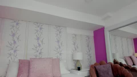 Snapshot of hazelmoret chatting on 10, 9, 2025 HazelMoret online show from 10, 9, 2025