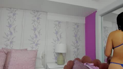 Snapshot of hazelmoret chatting on 12, 9, 2025 HazelMoret online show from 12, 9, 2025