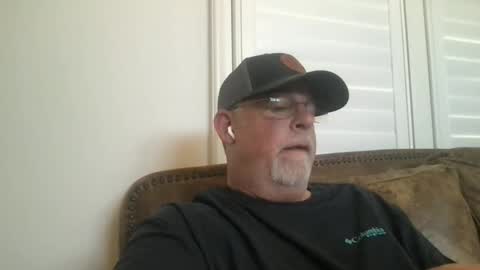 Snapshot of hdeuce22 chatting on 18, 5, 2026 Hdeuce22 online show from 18, 5, 2026