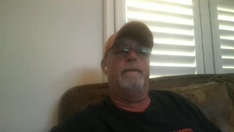 Snapshot of hdeuce22 chatting on 10, 6, 2026 Hdeuce22 online show from 10, 6, 2026