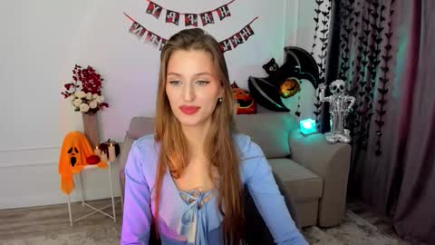 heartedlove_1 online show from 12, 10, 2025