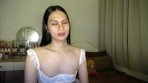 Snapshot of heather_bbyy chatting on 22, 11, 2025 heather_bbyy online show from 22, 11, 2025