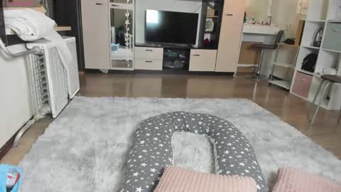 Heather online show from 8, 11, 2025