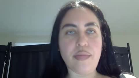 Snapshot of heatwavee chatting on 13, 2, 2025 heatwavee online show from 13, 2, 2025