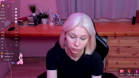 Our names are Anette and Alice online show from 8, 1, 2025