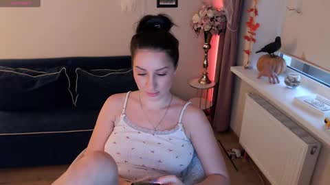 Heaven girl online show from 13, 11, 2025