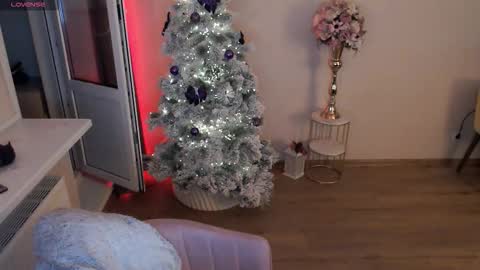 Heaven girl online show from 3, 12, 2025