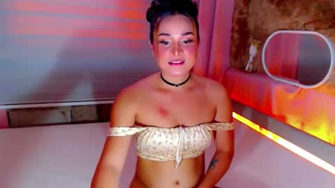 Snapshot of heavenlypleasurexx chatting on 8, 11, 2025 HEAVEN online show from 8, 11, 2025