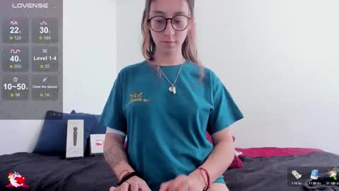 Snapshot of heavy_megan chatting on 11, 11, 2025 MEGAN online show from 11, 11, 2025