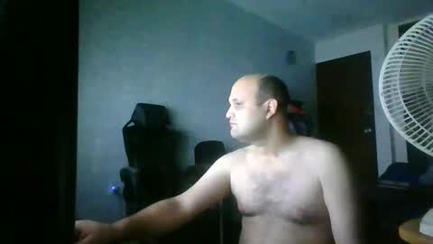 Snapshot of heavy_rebellxc chatting on 15, 12, 2025 Heavy Rebell online show from 15, 12, 2025