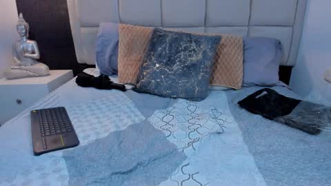 Keira Hecate online show from 11, 1, 2025