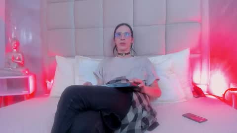 Keira Hecate online show from 30, 11, 2025