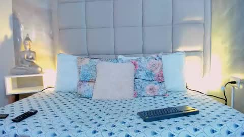 Keira Hecate online show from 8, 1, 2026