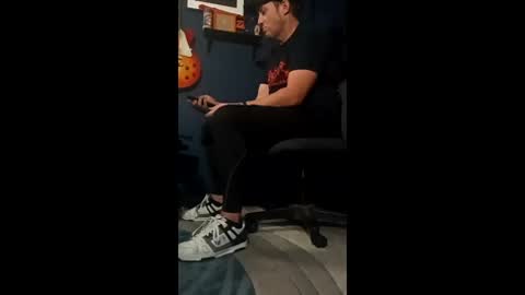 hecatoncheires187420 online show from 2, 2, 2026