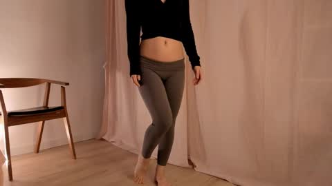 Snapshot of hee_jeen chatting on 14, 1, 2025 Jeen online show from 14, 1, 2025