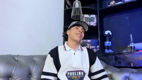 Snapshot of heellboy_ chatting on 20, 11, 2025 heellboy_ online show from 20, 11, 2025