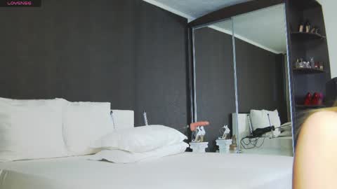 Helen online show from 2, 4, 2026