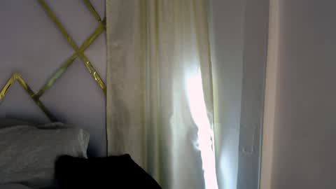 Snapshot of heidy_wells chatting on 3, 2, 2025 Heidy online show from 3, 2, 2025