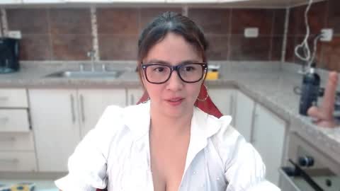 Snapshot of heidy_wells chatting on 26, 9, 2025 Heidy online show from 26, 9, 2025