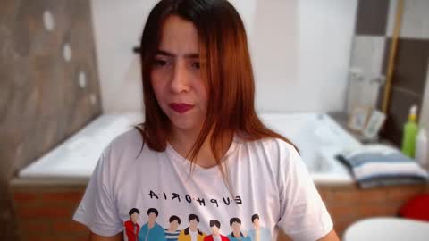 Snapshot of heidy_wells chatting on 2, 10, 2025 Heidy online show from 2, 10, 2025