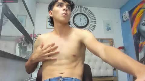 Snapshot of heiker_ chatting on 6, 3, 2025 heiker_ online show from 6, 3, 2025