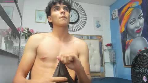 Snapshot of heiker_ chatting on 7, 3, 2025 heiker_ online show from 7, 3, 2025