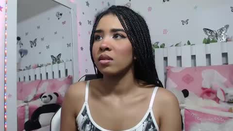 Snapshot of hela_sexy_xx chatting on 2, 12, 2024 hella online show from 2, 12, 2024