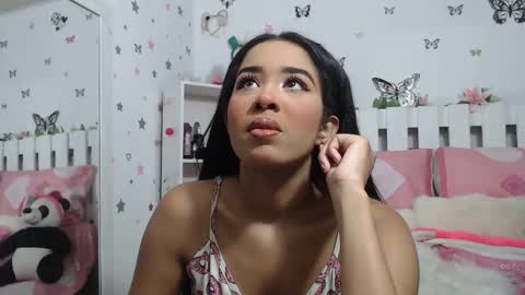 Snapshot of hela_sexy_xx chatting on 18, 2, 2025 hella online show from 18, 2, 2025