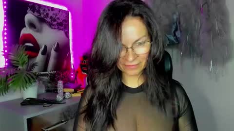 Snapshot of helen_79 chatting on 18, 4, 2026 Helen online show from 18, 4, 2026
