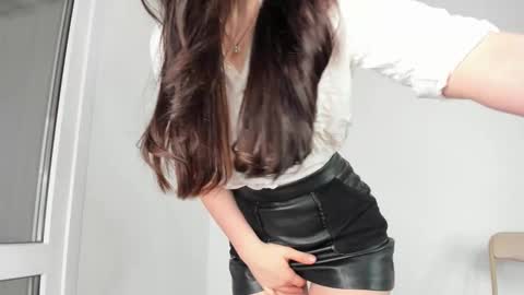 Snapshot of helen__spark__ chatting on 17, 12, 2025 Hi I am Helen online show from 17, 12, 2025