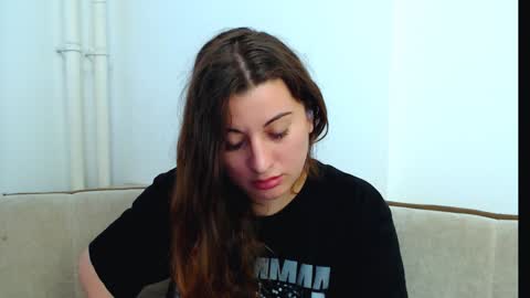 helen_adams_ online show from 4, 12, 2024