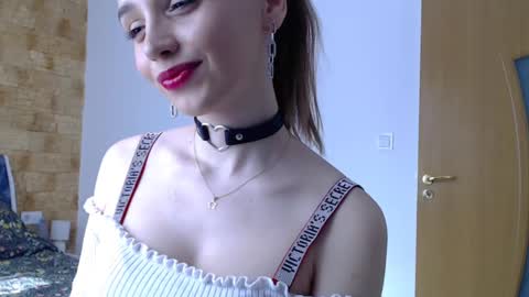 helen_quinn online show from 25, 2, 2025