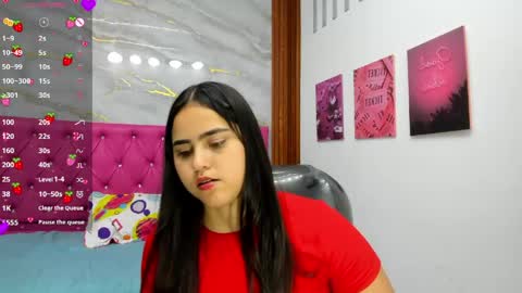 Snapshot of helen_russoo chatting on 5, 5, 2026 Helen online show from 5, 5, 2026