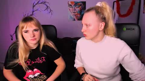 Snapshot of helen_shineee chatting on 18, 12, 2025 helen_shineee online show from 18, 12, 2025