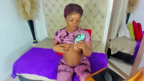 Snapshot of helena_copper chatting on 1, 11, 2025 HELENA COPPER online show from 1, 11, 2025