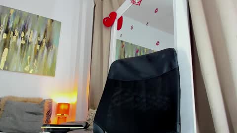 Snapshot of helena_santos01 chatting on 22, 2, 2025 Helena Santos online show from 22, 2, 2025