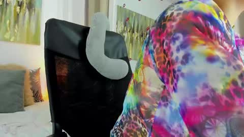 Snapshot of helena_santos01 chatting on 26, 2, 2025 Helena Santos online show from 26, 2, 2025