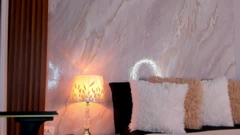 Helena Santos  online show from 18, 1, 2026