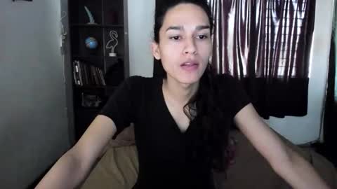 helena_spellman online show from 6, 4, 2026