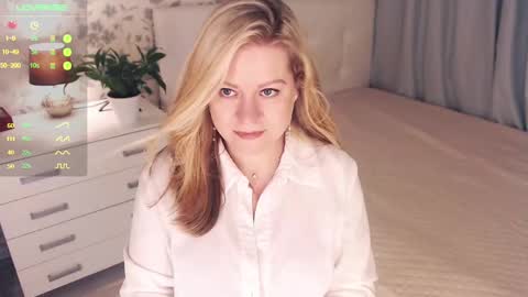 Snapshot of helenbonham chatting on 7, 12, 2024 Helena Bonham online show from 7, 12, 2024