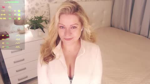 Snapshot of helenbonham chatting on 12, 12, 2024 Helena Bonham online show from 12, 12, 2024