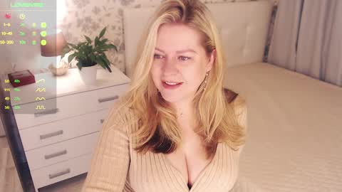 Snapshot of helenbonham chatting on 29, 12, 2024 Helena Bonham online show from 29, 12, 2024