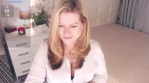 Snapshot of helenbonham chatting on 8, 2, 2025 Helena Bonham online show from 8, 2, 2025